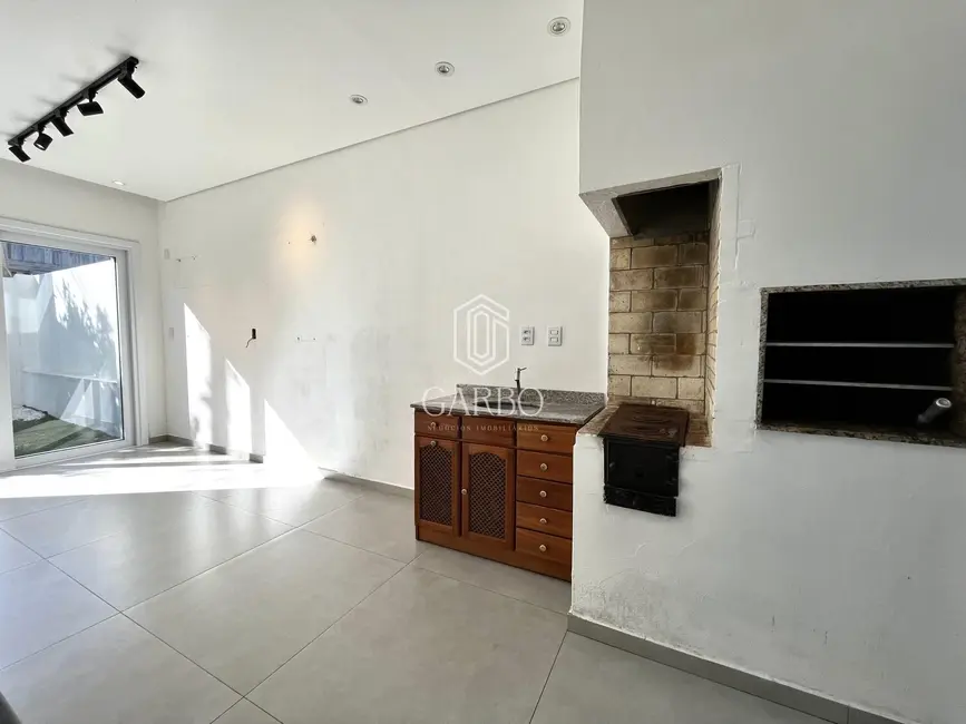 Casa com 3 quartos à venda, 160m2 em Santo Inácio, Santa Cruz Do Sul - RS - imagem 5 Foto 5 de Casa com 3 quartos à venda, 160m2 em Santo Inácio, Santa Cruz Do Sul - RS