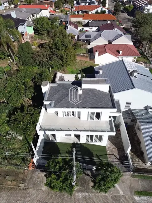 Casa com 3 quartos à venda, 160m2 em Santo Inácio, Santa Cruz Do Sul - RS - imagem 1 Foto 1 de Casa com 3 quartos à venda, 160m2 em Santo Inácio, Santa Cruz Do Sul - RS