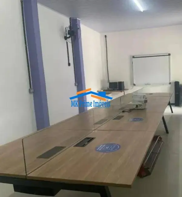 Foto 4 de Armazém / Galpão à venda, 700m2 em Ayrosa, Osasco - SP