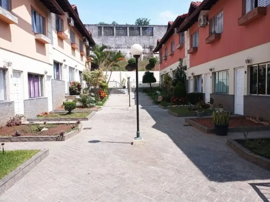 Foto 1 de Casa de Condomínio com 2 quartos à venda, 85m2 em Vila Yolanda, Osasco - SP