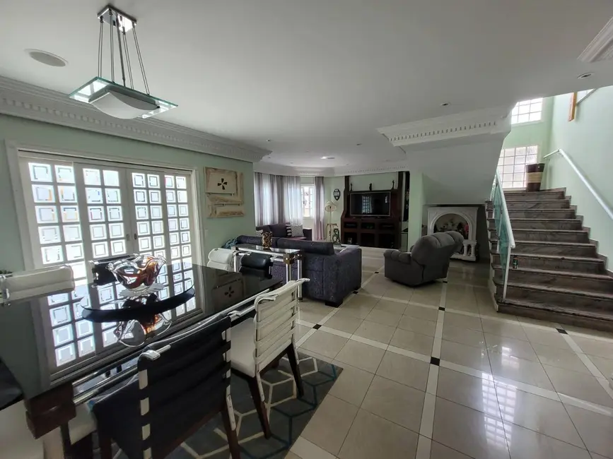 Foto 1 de Casa com 4 quartos à venda, 1000m2 em Veloso, Osasco - SP