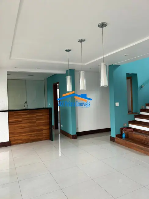 Casa de Condomínio com 3 quartos para alugar, 260m2 em Carapicuiba - SP - imagem 8 Foto 8 de Casa de Condomínio com 3 quartos para alugar, 260m2 em Carapicuiba - SP