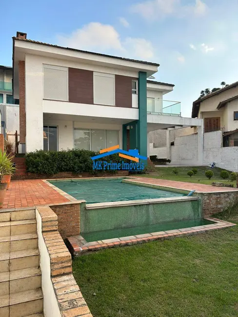 Casa de Condomínio com 3 quartos para alugar, 260m2 em Carapicuiba - SP - imagem 5 Foto 5 de Casa de Condomínio com 3 quartos para alugar, 260m2 em Carapicuiba - SP