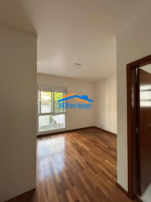 Casa de Condomínio com 3 quartos para alugar, 260m2 em Carapicuiba - SP - imagem 9 Foto 9 de Casa de Condomínio com 3 quartos para alugar, 260m2 em Carapicuiba - SP