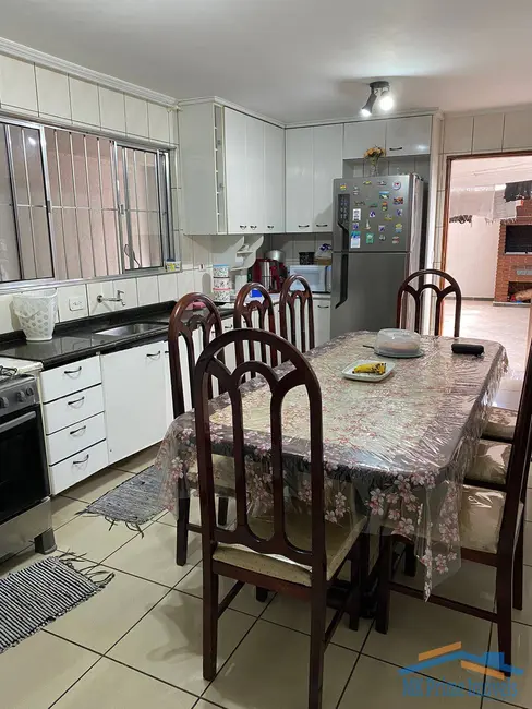 Foto 3 de Sobrado com 5 quartos à venda, 250m2 em Cidade das Flores, Osasco - SP