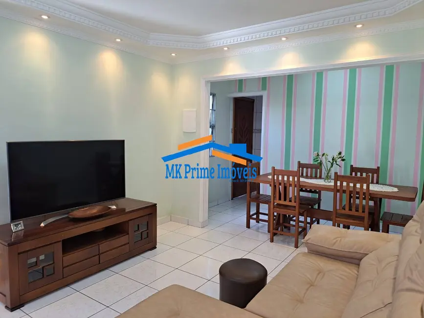 Sobrado com 3 quartos à venda, 178m2 em Jaguaribe, Osasco - SP - imagem 4 Foto 4 de Sobrado com 3 quartos à venda, 178m2 em Jaguaribe, Osasco - SP