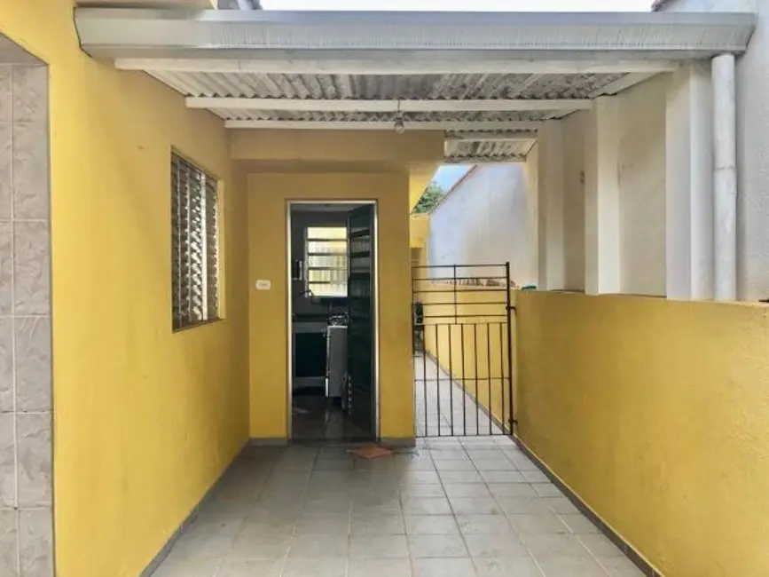 Foto 2 de Casa com 2 quartos à venda, 125m2 em Ayrosa, Osasco - SP