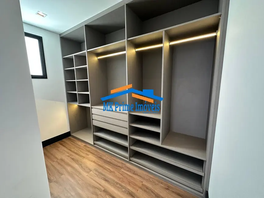 Casa de Condomínio com 4 quartos à venda, 486m2 em São Paulo II, Cotia - SP - imagem 7 Foto 7 de Casa de Condomínio com 4 quartos à venda, 486m2 em São Paulo II, Cotia - SP