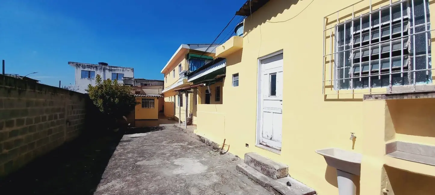 Foto 2 de Casa com 2 quartos à venda, 180m2 em Vila Yolanda, Osasco - SP
