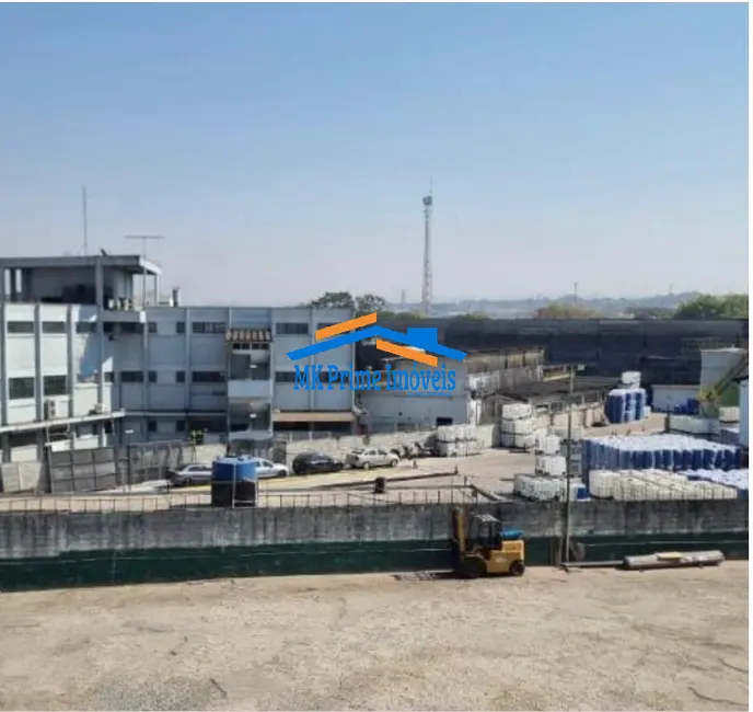 Armazém / Galpão à venda, 5010m2 em Cidade Industrial Satélite de São Paulo, Guarulhos - SP - imagem 4 Foto 4 de Armazém / Galpão à venda, 5010m2 em Cidade Industrial Satélite de São Paulo, Guarulhos - SP