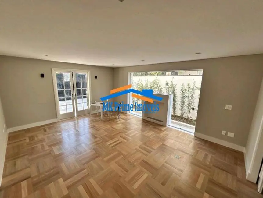 Foto 5 de Sobrado com 4 quartos à venda, 650m2 em Jardim Everest, São Paulo - SP