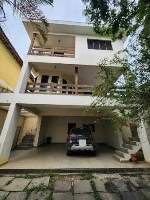 Foto 1 de Sobrado com 4 quartos à venda, 300m2 em Vila Osasco, Osasco - SP