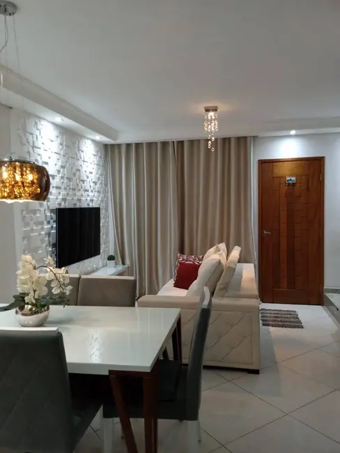 Foto 2 de Casa de Condomínio com 2 quartos à venda, 60m2 em Vila Marari, São Paulo - SP