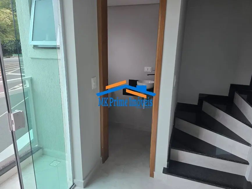 Sobrado com 2 quartos à venda, 70m2 em Bela Vista, Osasco - SP - imagem 2 Foto 2 de Sobrado com 2 quartos à venda, 70m2 em Bela Vista, Osasco - SP