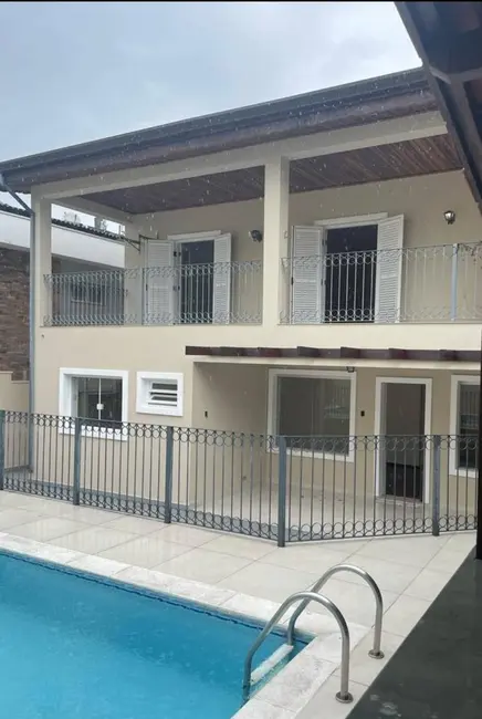 Foto 2 de Casa de Condomínio com 5 quartos para alugar, 400m2 em Alphaville, Santana De Parnaiba - SP