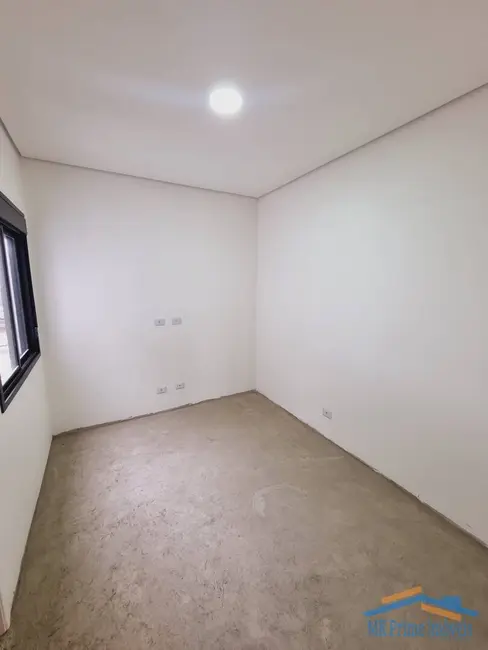 Sobrado com 2 quartos à venda, 65m2 em Jardim das Flores, Osasco - SP - imagem 4 Foto 4 de Sobrado com 2 quartos à venda, 65m2 em Jardim das Flores, Osasco - SP