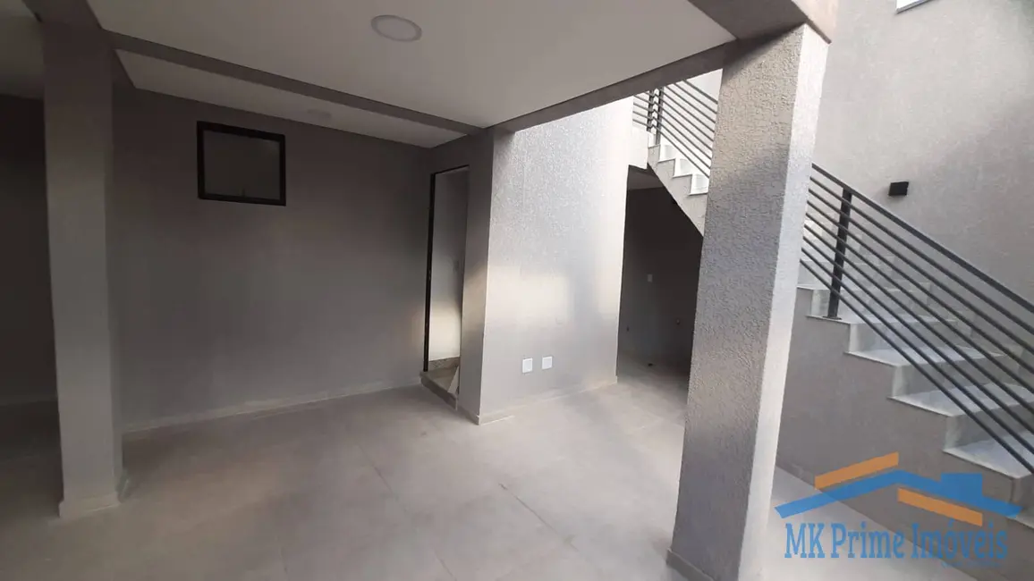 Sobrado com 3 quartos à venda, 128m2 em Jardim das Flores, Osasco - SP - imagem 3 Foto 3 de Sobrado com 3 quartos à venda, 128m2 em Jardim das Flores, Osasco - SP