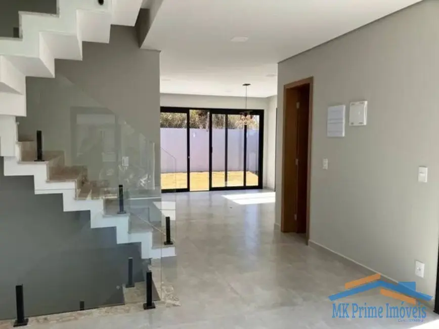 Foto 2 de Casa de Condomínio com 4 quartos à venda, 172m2 em Sítio Boa Vista, Cotia - SP