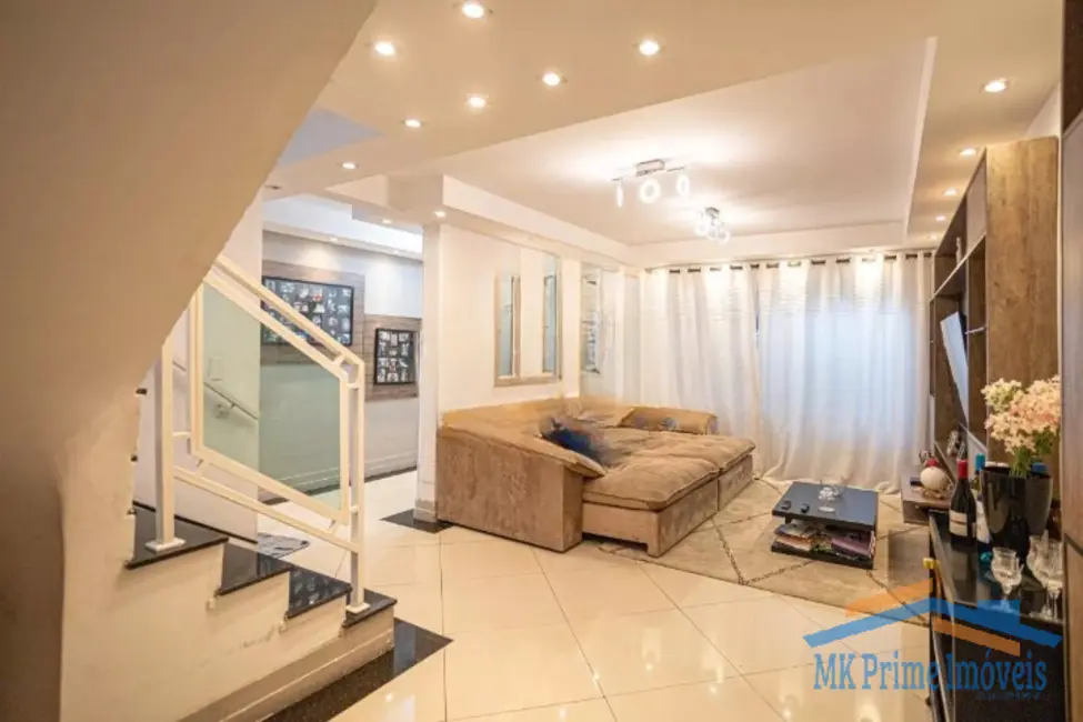 Sobrado com 3 quartos à venda, 180m2 em Cipava, Osasco - SP - imagem 7 Foto 7 de Sobrado com 3 quartos à venda, 180m2 em Cipava, Osasco - SP