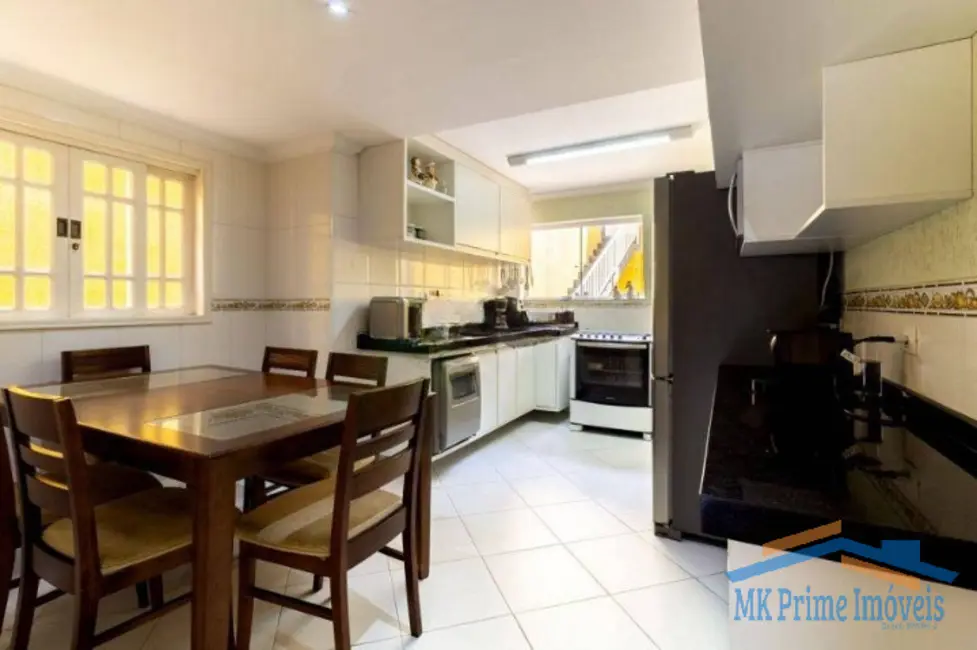 Sobrado com 3 quartos à venda, 200m2 em Parque São Domingos, São Paulo - SP - imagem 3 Foto 3 de Sobrado com 3 quartos à venda, 200m2 em Parque São Domingos, São Paulo - SP