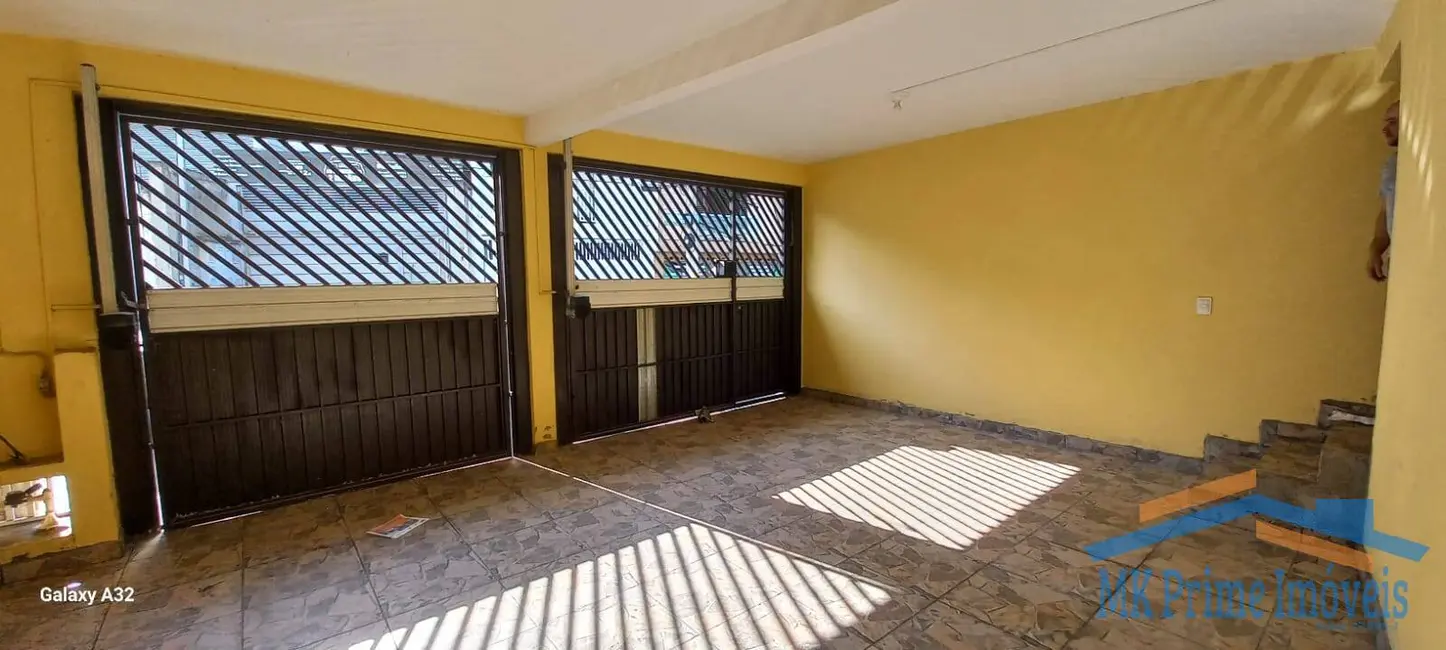 Foto 2 de Sobrado com 2 quartos à venda, 85m2 em Chácara Santa Cecília, Itapevi - SP
