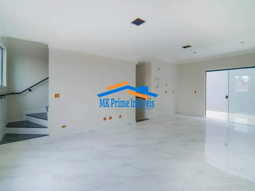 Sobrado com 3 quartos à venda, 120m2 em Cipava, Osasco - SP - imagem 5 Foto 5 de Sobrado com 3 quartos à venda, 120m2 em Cipava, Osasco - SP