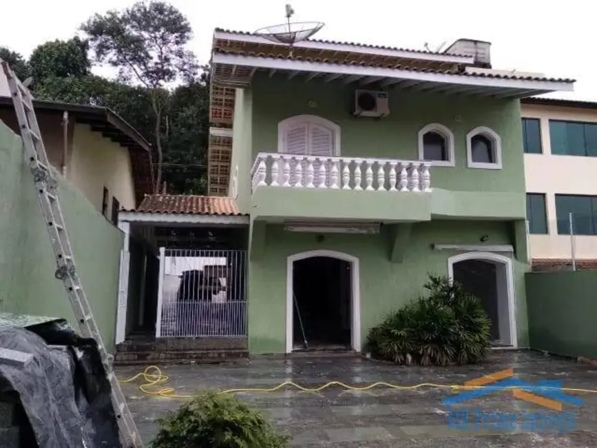 Foto 3 de Sobrado com 3 quartos à venda, 300m2 em Vila Diva, Carapicuiba - SP