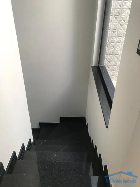 Sobrado com 3 quartos à venda, 210m2 em Jardim Mangalot, São Paulo - SP - imagem 9 Foto 9 de Sobrado com 3 quartos à venda, 210m2 em Jardim Mangalot, São Paulo - SP