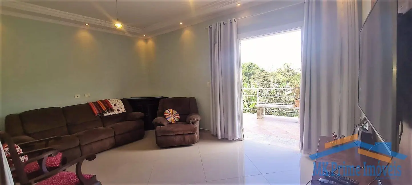 Sobrado com 5 quartos à venda, 1006m2 em Vila Hortência, Cotia - SP - imagem 7 Foto 7 de Sobrado com 5 quartos à venda, 1006m2 em Vila Hortência, Cotia - SP