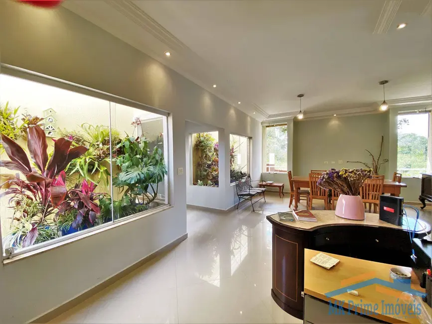 Sobrado com 5 quartos à venda, 1006m2 em Vila Hortência, Cotia - SP - imagem 5 Foto 5 de Sobrado com 5 quartos à venda, 1006m2 em Vila Hortência, Cotia - SP