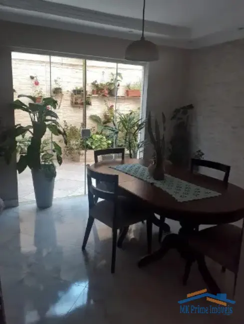 Sobrado com 3 quartos à venda, 175m2 em Cipava, Osasco - SP - imagem 8 Foto 8 de Sobrado com 3 quartos à venda, 175m2 em Cipava, Osasco - SP