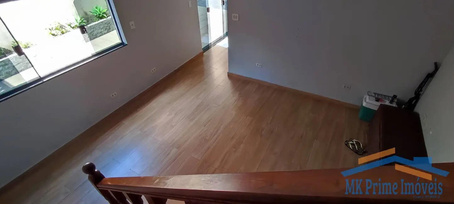 Sobrado com 3 quartos à venda, 350m2 em Helena Maria, Osasco - SP - imagem 7 Foto 7 de Sobrado com 3 quartos à venda, 350m2 em Helena Maria, Osasco - SP