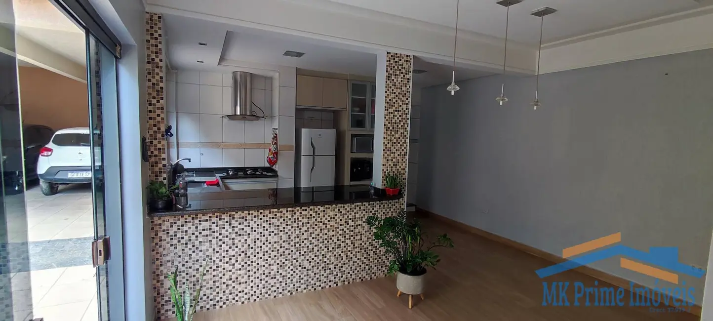 Foto 2 de Sobrado com 3 quartos à venda, 350m2 em Helena Maria, Osasco - SP
