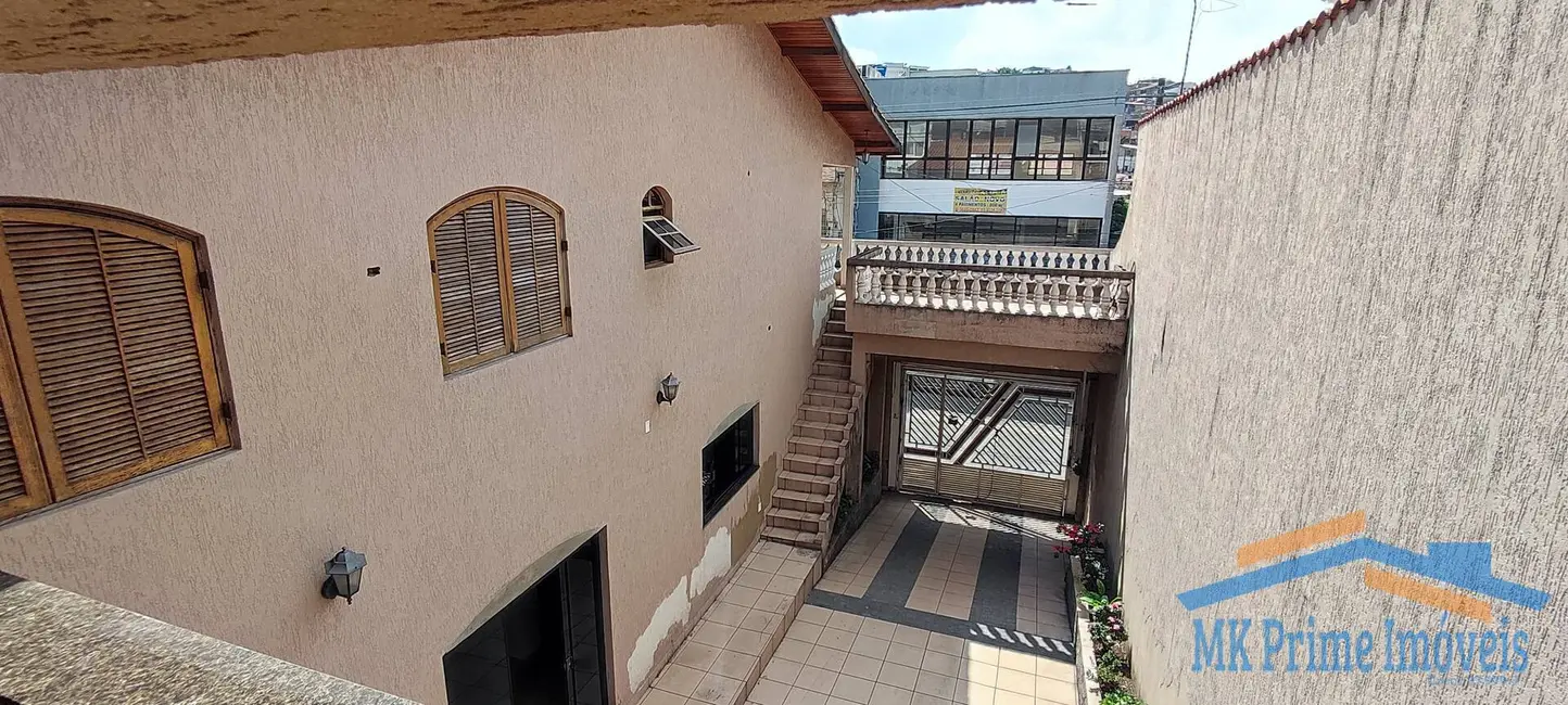 Sobrado com 3 quartos à venda, 350m2 em Helena Maria, Osasco - SP - imagem 8 Foto 8 de Sobrado com 3 quartos à venda, 350m2 em Helena Maria, Osasco - SP