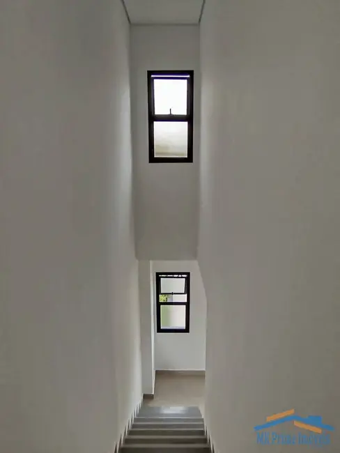 Sobrado com 3 quartos à venda, 175m2 em Portais (Polvilho), Cajamar - SP - imagem 7 Foto 7 de Sobrado com 3 quartos à venda, 175m2 em Portais (Polvilho), Cajamar - SP