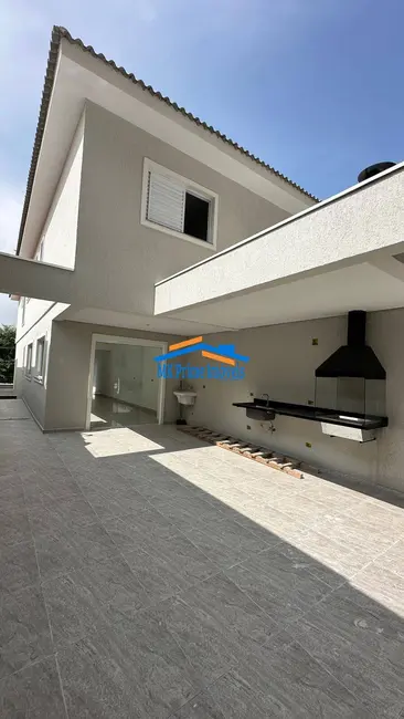 Sobrado com 3 quartos à venda, 160m2 em Bela Vista, Osasco - SP - imagem 3 Foto 3 de Sobrado com 3 quartos à venda, 160m2 em Bela Vista, Osasco - SP