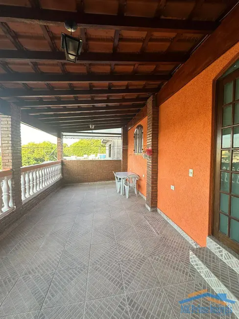 Foto 3 de Casa com 3 quartos à venda, 196m2 em Ayrosa, Osasco - SP