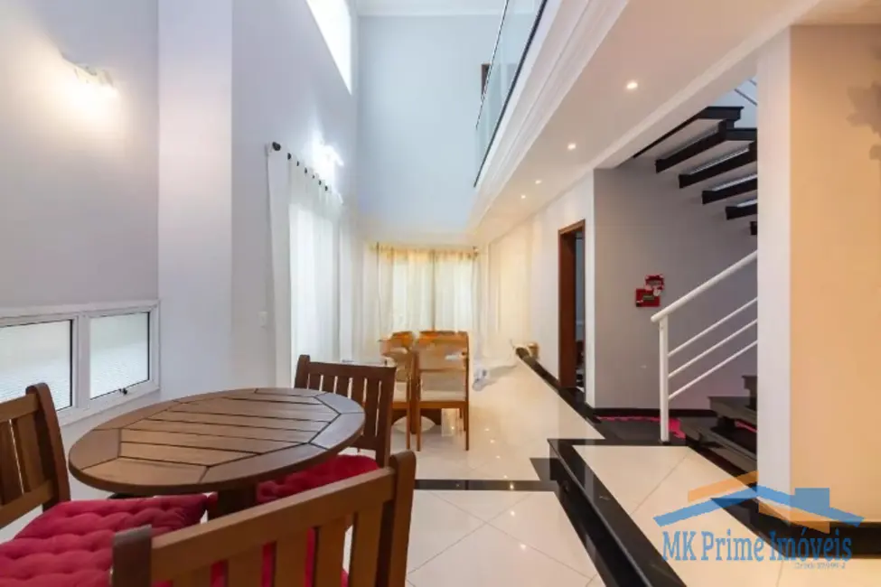 Foto 4 de Sobrado com 3 quartos à venda, 207m2 em I.A.P.I., Osasco - SP