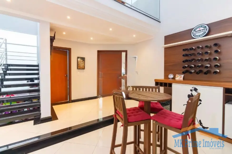 Foto 5 de Sobrado com 3 quartos à venda, 207m2 em I.A.P.I., Osasco - SP