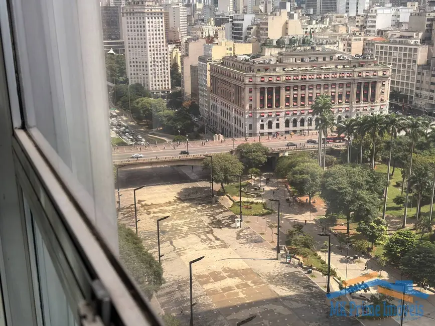 Sala Comercial à venda, 256m2 em Centro, São Paulo - SP - imagem 8 Foto 8 de Sala Comercial à venda, 256m2 em Centro, São Paulo - SP