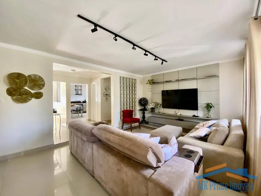 Foto 3 de Casa de Condomínio com 4 quartos à venda, 664m2 em Jardim Bolívia, Jandira - SP