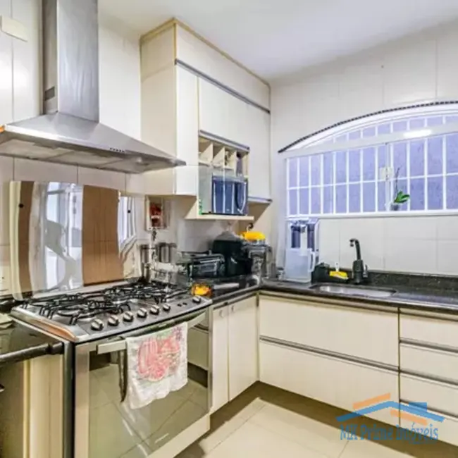 Sobrado com 3 quartos à venda, 190m2 em Jardim Bonfiglioli, São Paulo - SP - imagem 8 Foto 8 de Sobrado com 3 quartos à venda, 190m2 em Jardim Bonfiglioli, São Paulo - SP