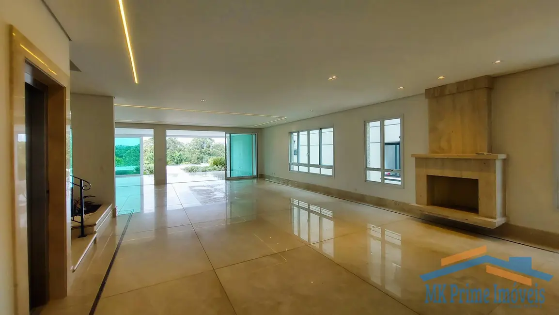 Casa de Condomínio com 7 quartos à venda, 1300m2 em Tamboré, Santana De Parnaiba - SP - imagem 4 Foto 4 de Casa de Condomínio com 7 quartos à venda, 1300m2 em Tamboré, Santana De Parnaiba - SP