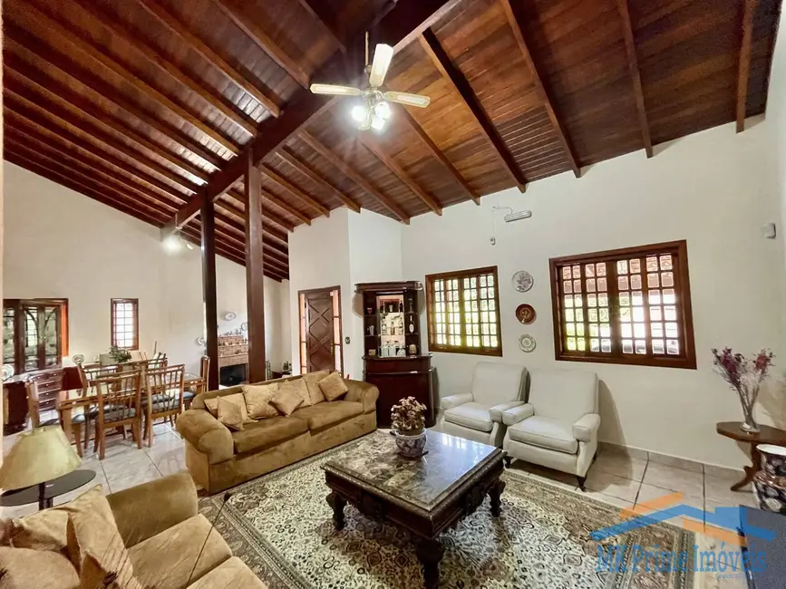Casa de Condomínio com 3 quartos à venda, 412m2 em Chácara dos Lagos, Carapicuiba - SP - imagem 3 Foto 3 de Casa de Condomínio com 3 quartos à venda, 412m2 em Chácara dos Lagos, Carapicuiba - SP