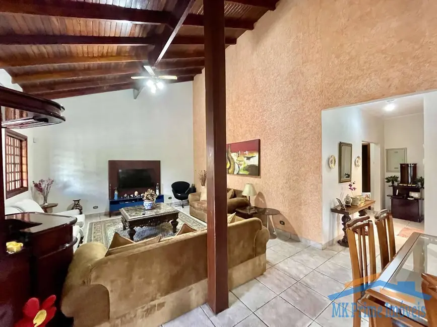 Casa de Condomínio com 3 quartos à venda, 412m2 em Chácara dos Lagos, Carapicuiba - SP - imagem 9 Foto 9 de Casa de Condomínio com 3 quartos à venda, 412m2 em Chácara dos Lagos, Carapicuiba - SP