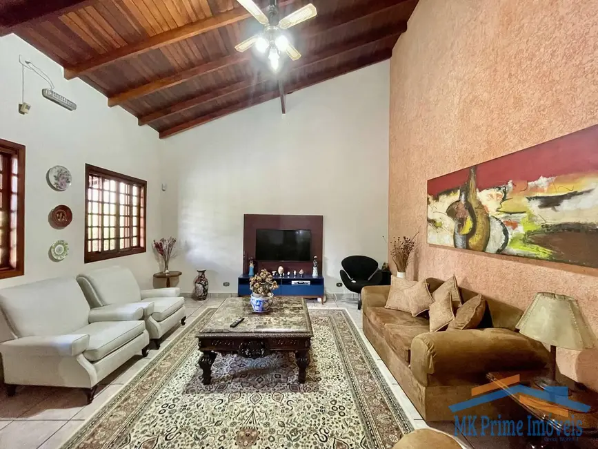 Foto 8 de Casa de Condomínio com 3 quartos para alugar, 321m2 em Chácara dos Lagos, Carapicuiba - SP