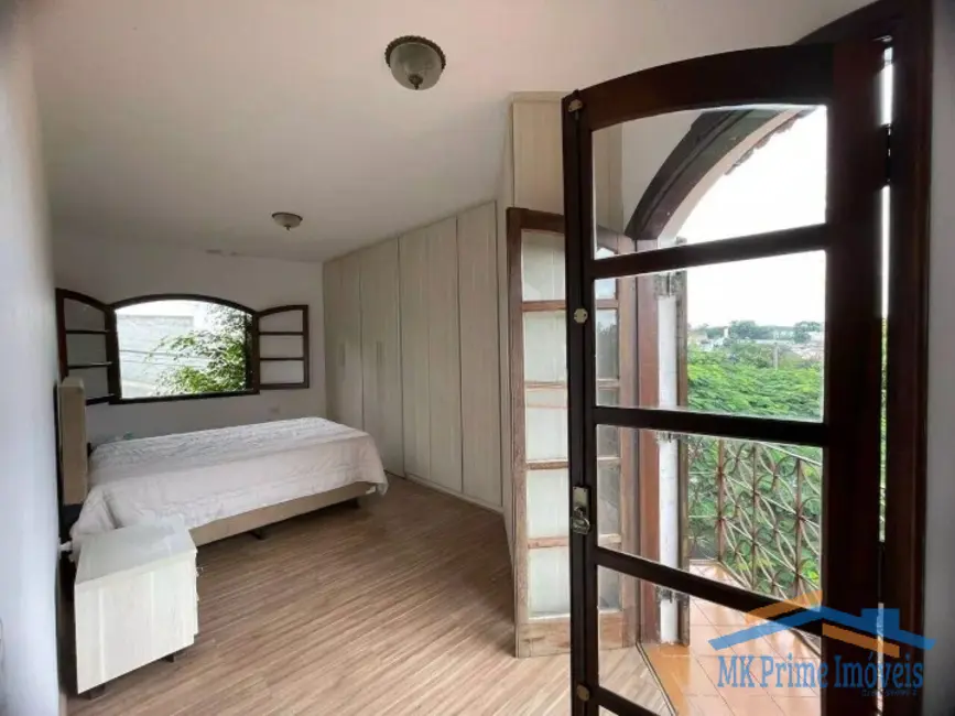 Sobrado com 3 quartos à venda, 570m2 em Jardim Semiramis, Cotia - SP - imagem 7 Foto 7 de Sobrado com 3 quartos à venda, 570m2 em Jardim Semiramis, Cotia - SP