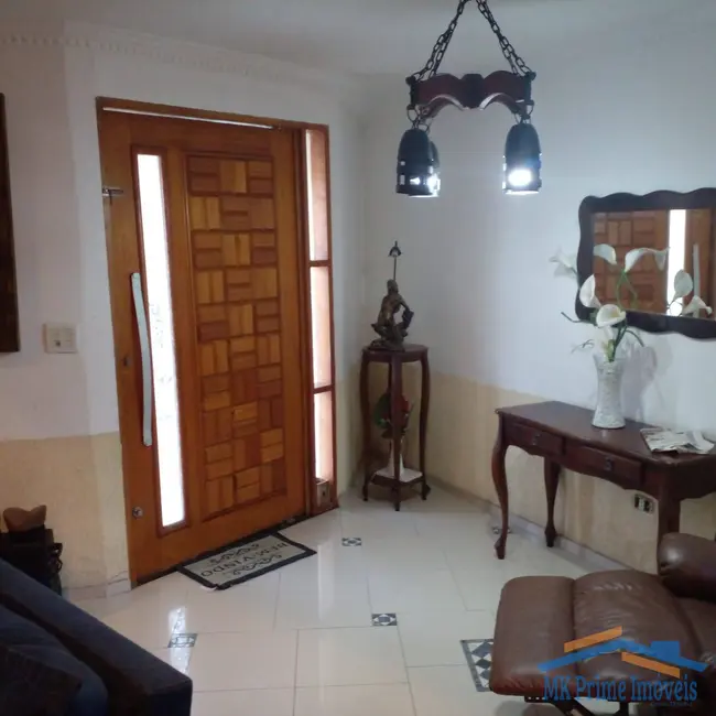 Sobrado com 3 quartos à venda, 250m2 em Adalgisa, Osasco - SP - imagem 5 Foto 5 de Sobrado com 3 quartos à venda, 250m2 em Adalgisa, Osasco - SP