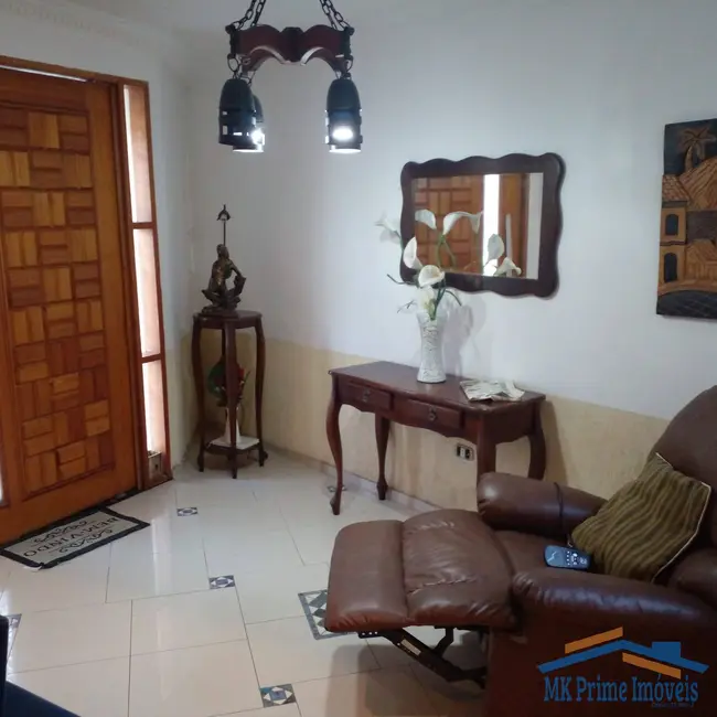 Sobrado com 3 quartos à venda, 250m2 em Adalgisa, Osasco - SP - imagem 3 Foto 3 de Sobrado com 3 quartos à venda, 250m2 em Adalgisa, Osasco - SP