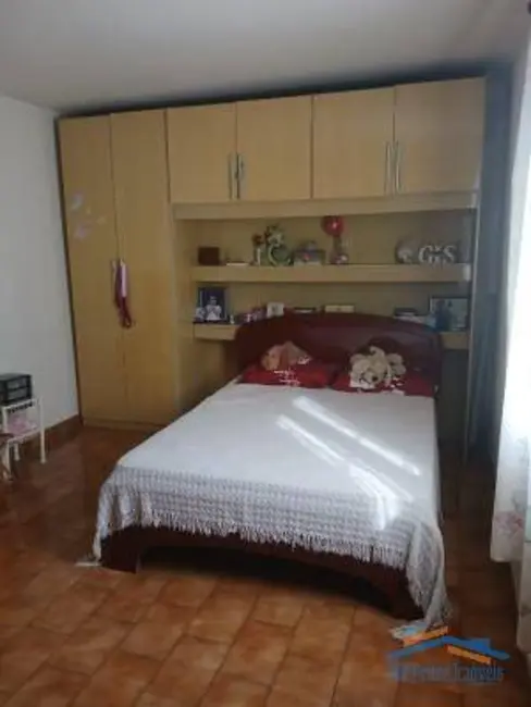 Sobrado com 5 quartos à venda, 186m2 em Cidade das Flores, Osasco - SP - imagem 8 Foto 8 de Sobrado com 5 quartos à venda, 186m2 em Cidade das Flores, Osasco - SP